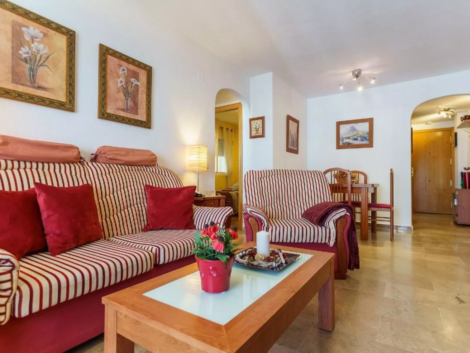 In Strandnähe-Drinnen