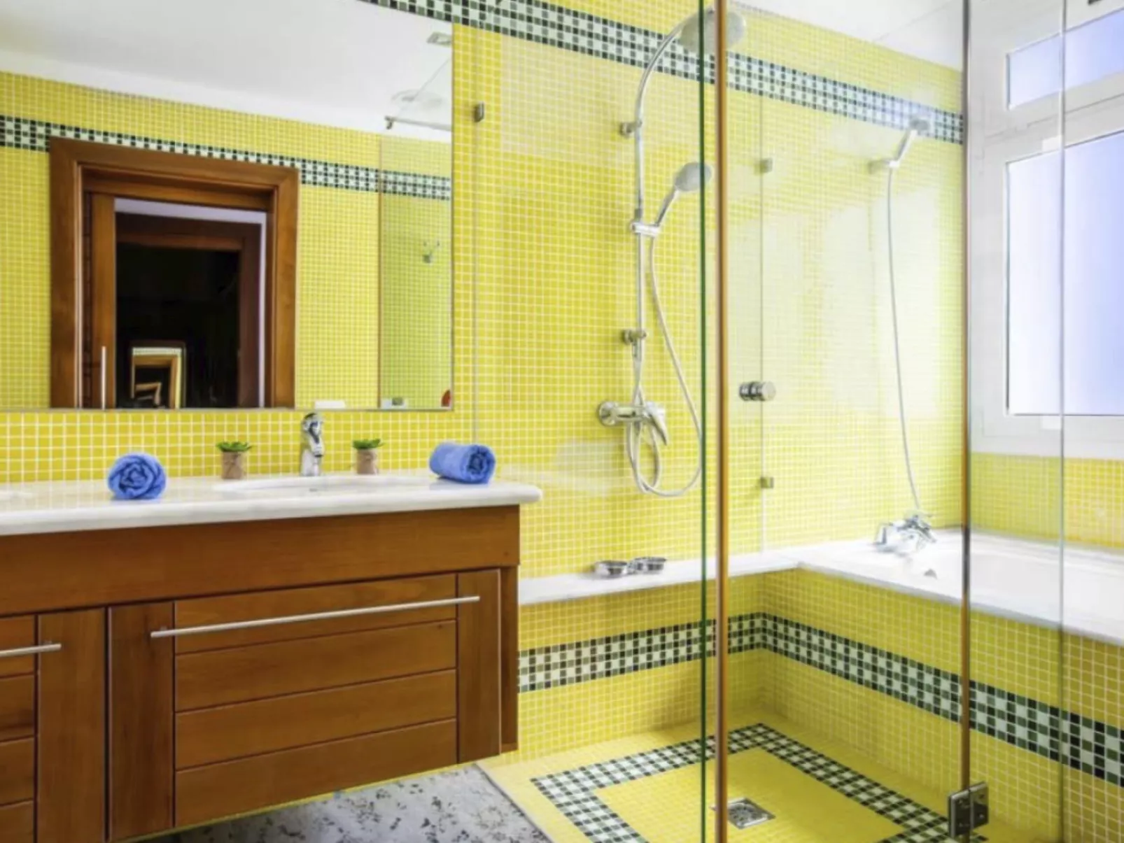 Private Luxusvilla-Drinnen