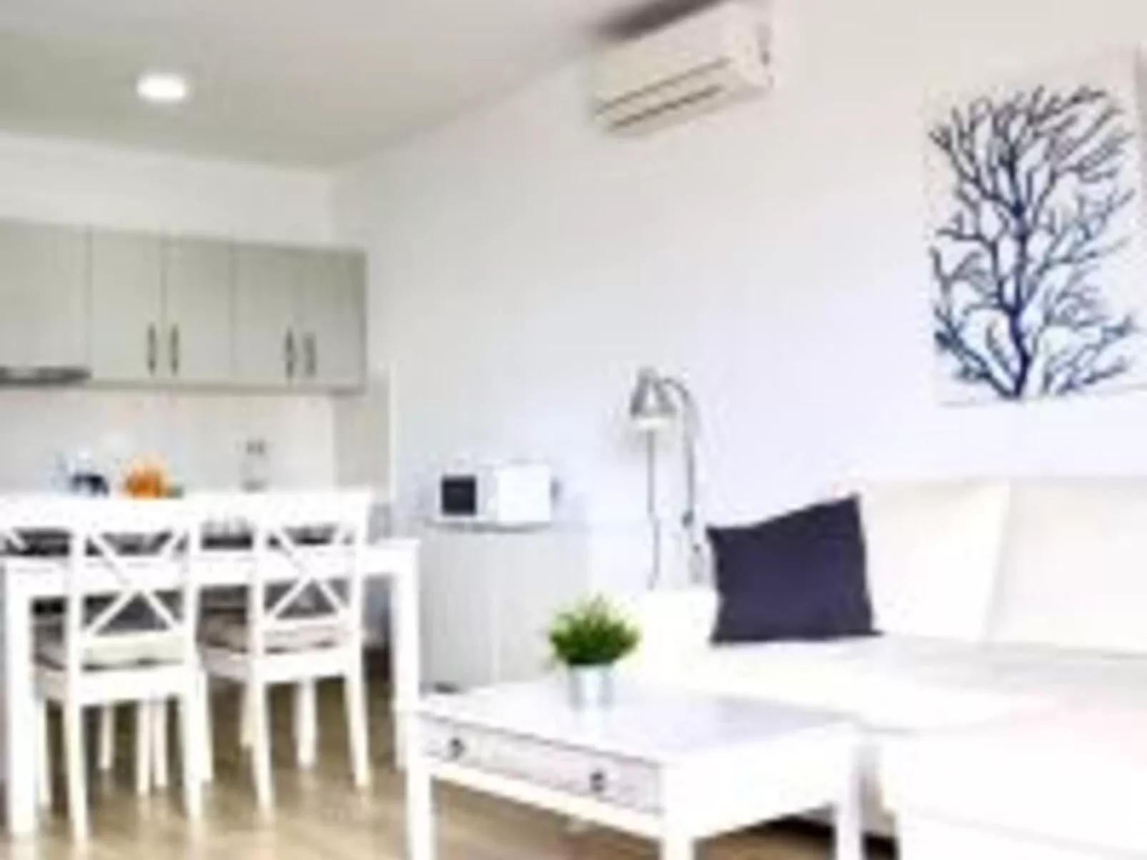 Acuario Wohnung in der Nähe des Strandes-Drinnen