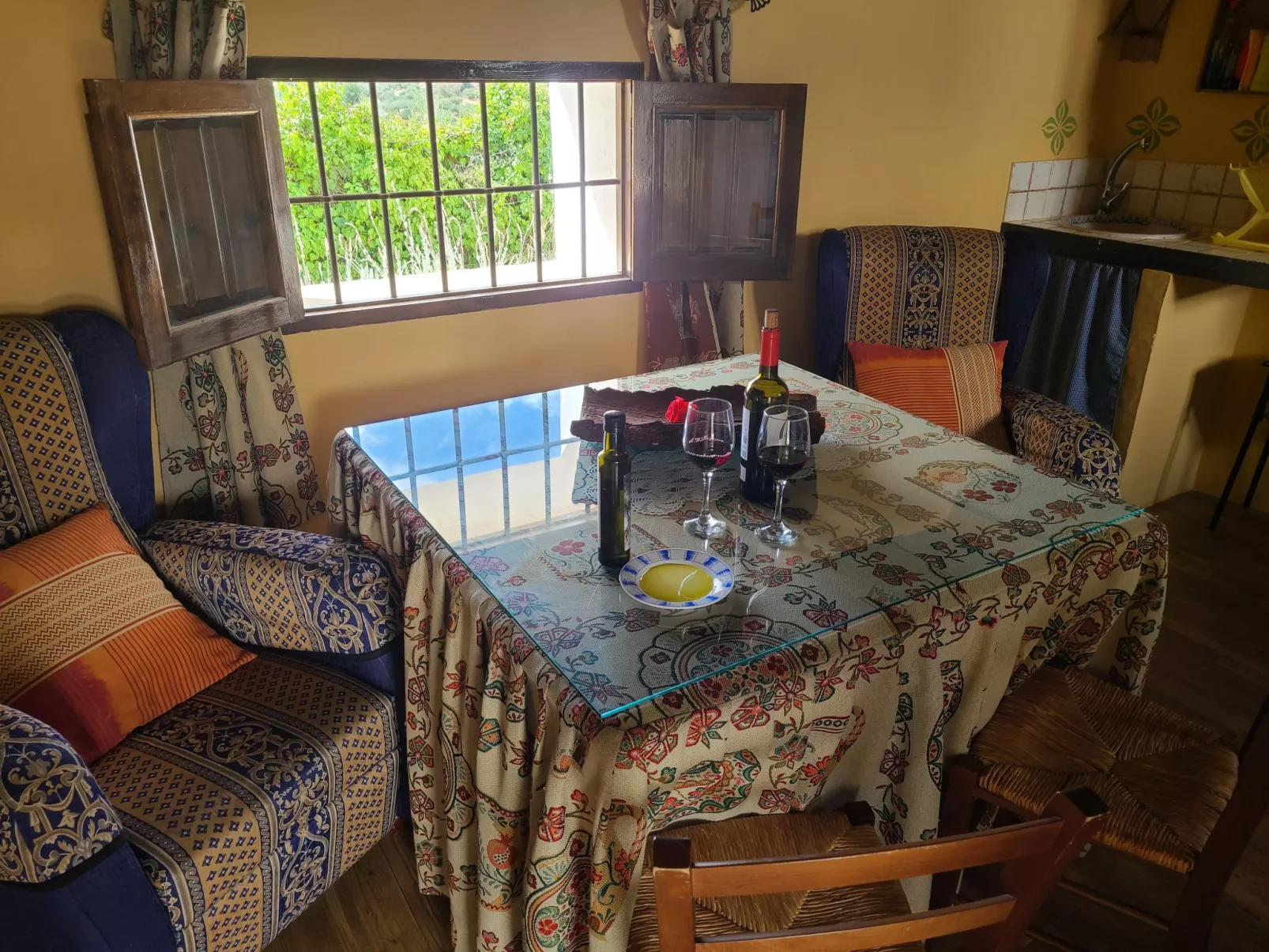 Schöne Ferienwohnung in Iznájar mit Garten, Terrasse und Grill-Image-tags.info