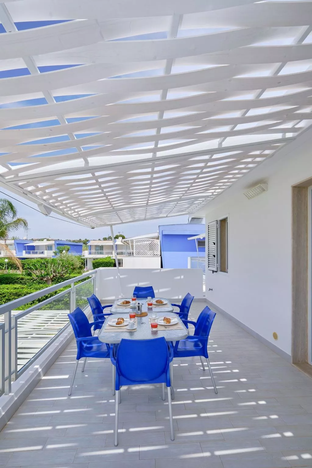 In Marina Di Ragusa mit Garten und Terrasse-Image-tags.info