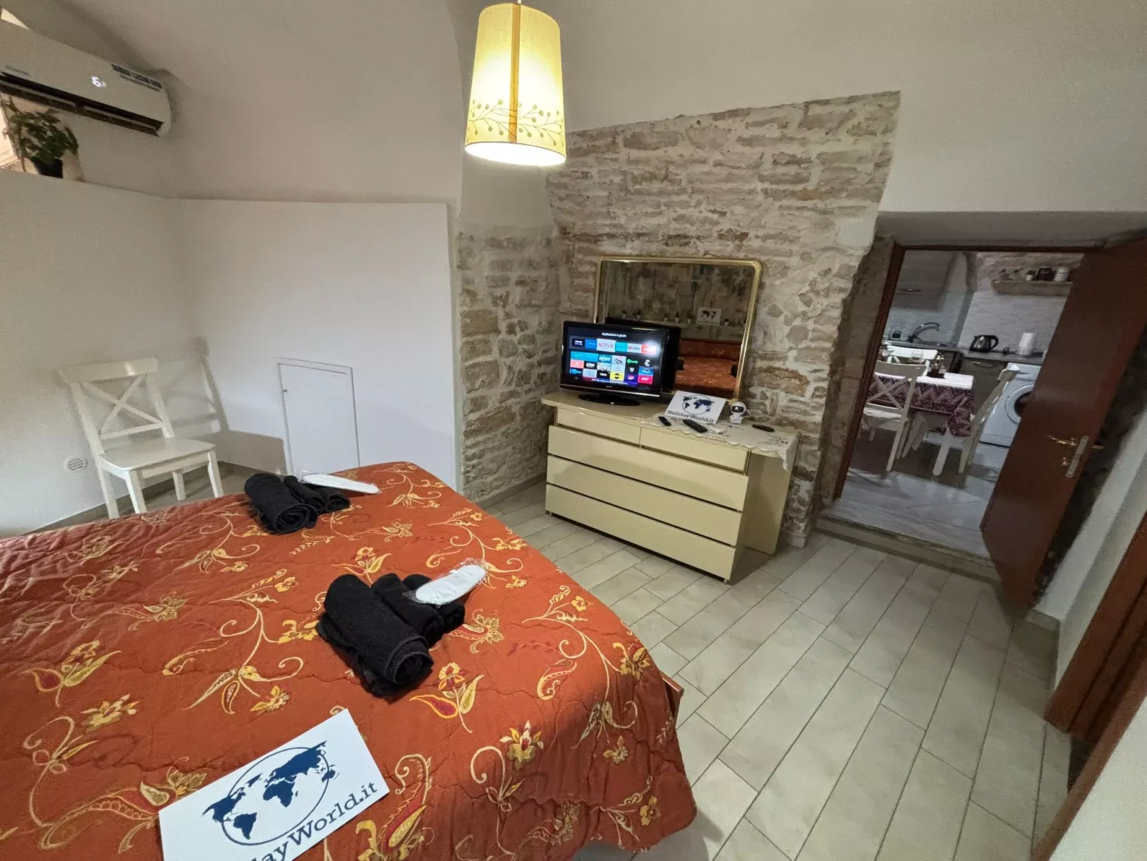 Just Music House bnb bei Holiday World-Image-tags.info