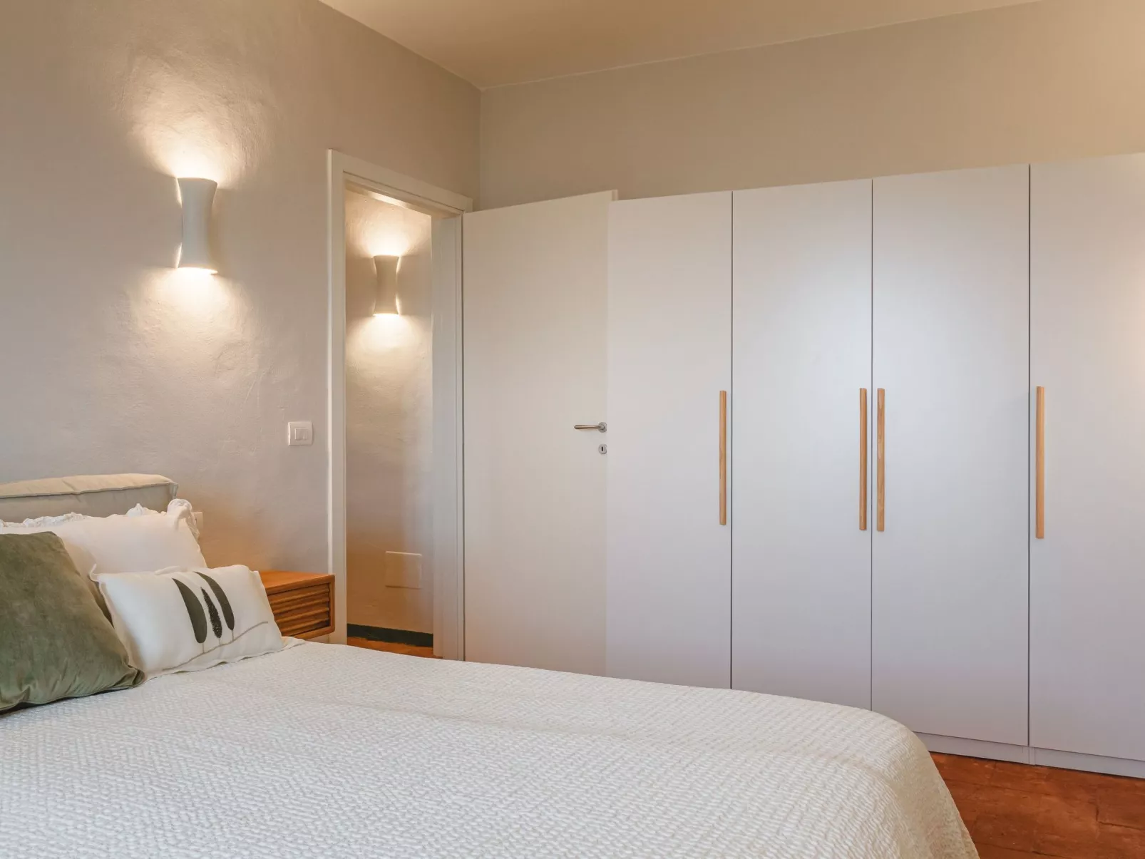 Mittelalterliche toskanische Unterkunft mit Aussicht und geräumigem Bad-Inside