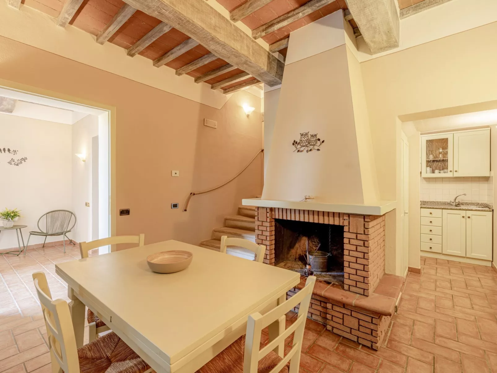 Flach 'Girasole Sanguineto'-Drinnen