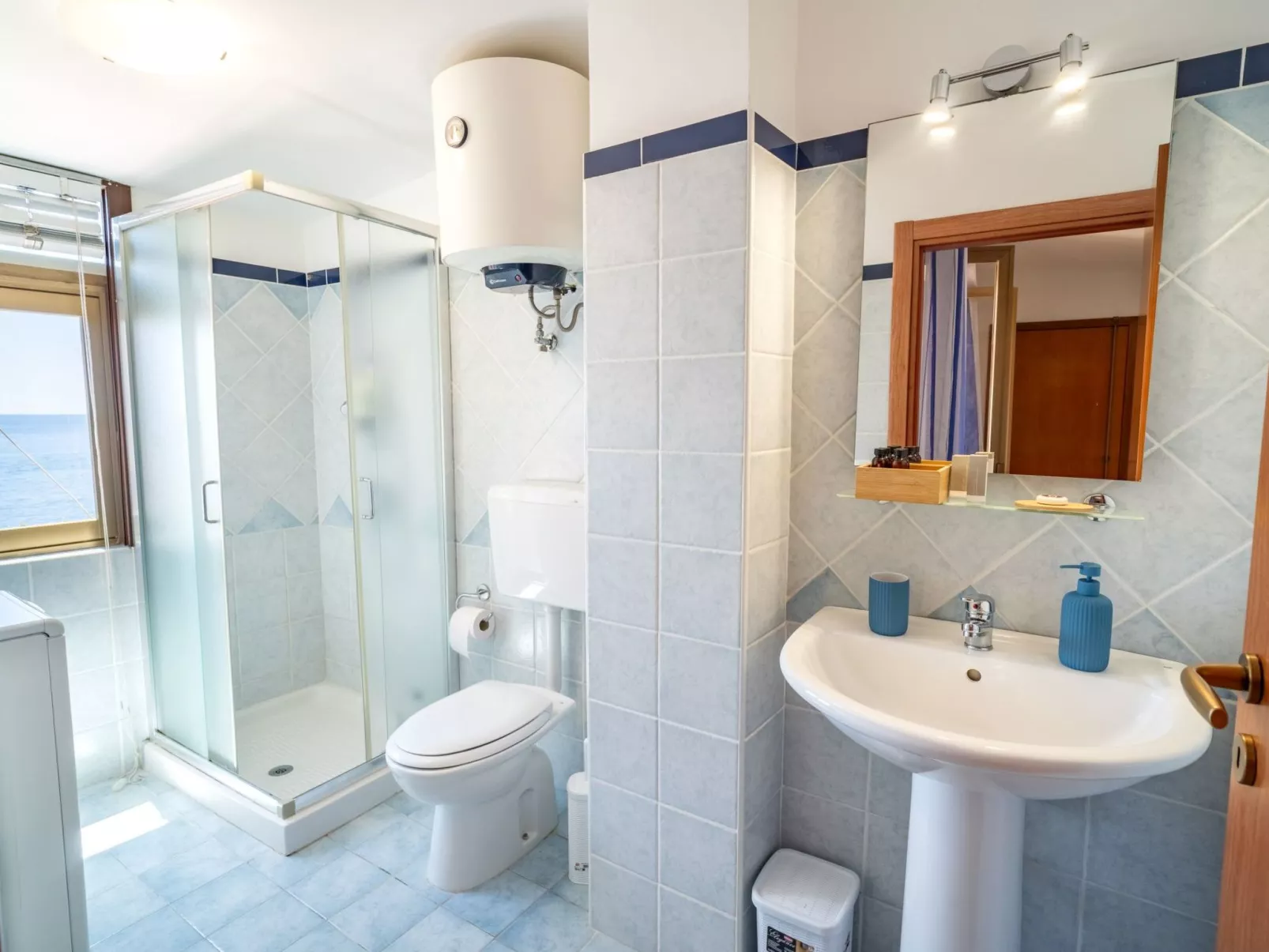 'Margaret's house-Image-tags.info