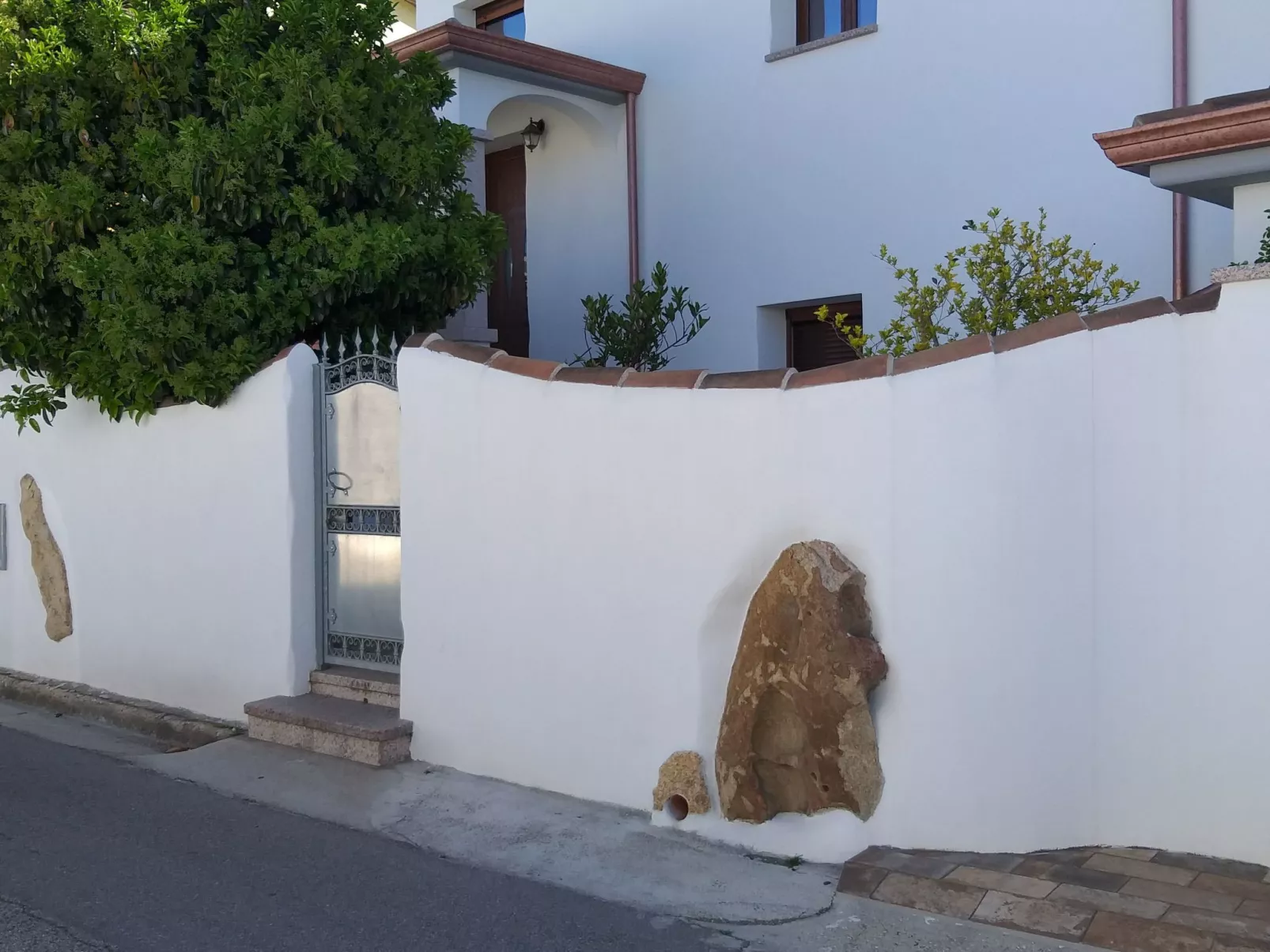 Anwesen mit Balkon-Image-tags.info