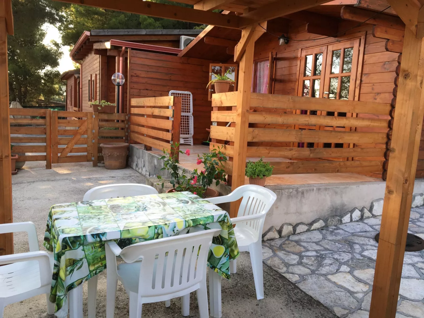 Gemütliches Haus in Vieste mit privatem Garten-Draußen