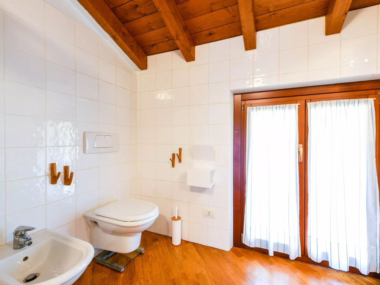 'Silvia4' mit Balkon-Drinnen