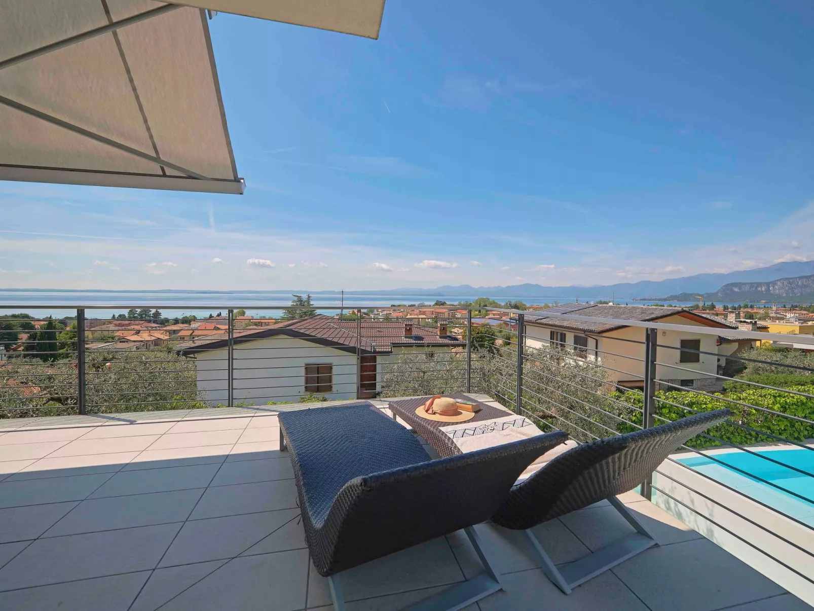 Ferienvilla 'Madabà' mit Blick aufs Wasser-Outside