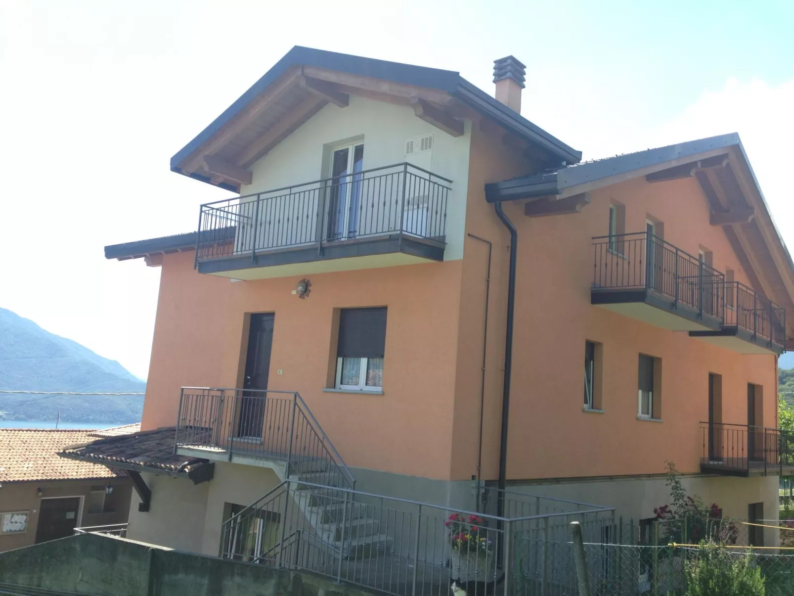 Wohnung "Spaziosa mansarda"-Draußen