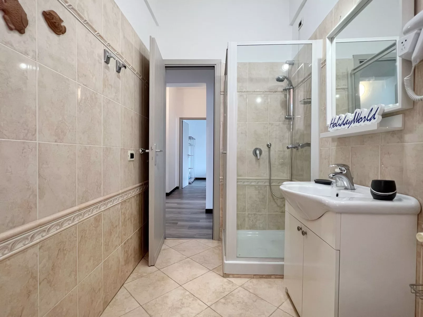 Für 6 Personen ca. 96 m&sup2; in Arenzano, Norditalien (Ligurien)-Inside