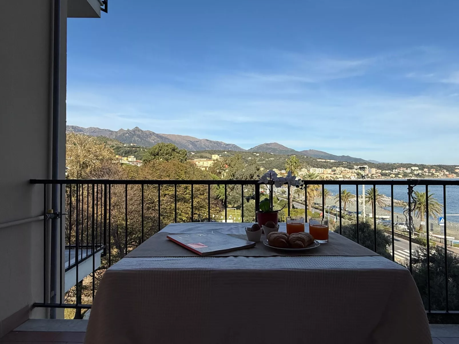 Bacio del Mare by Holiday World-Outside