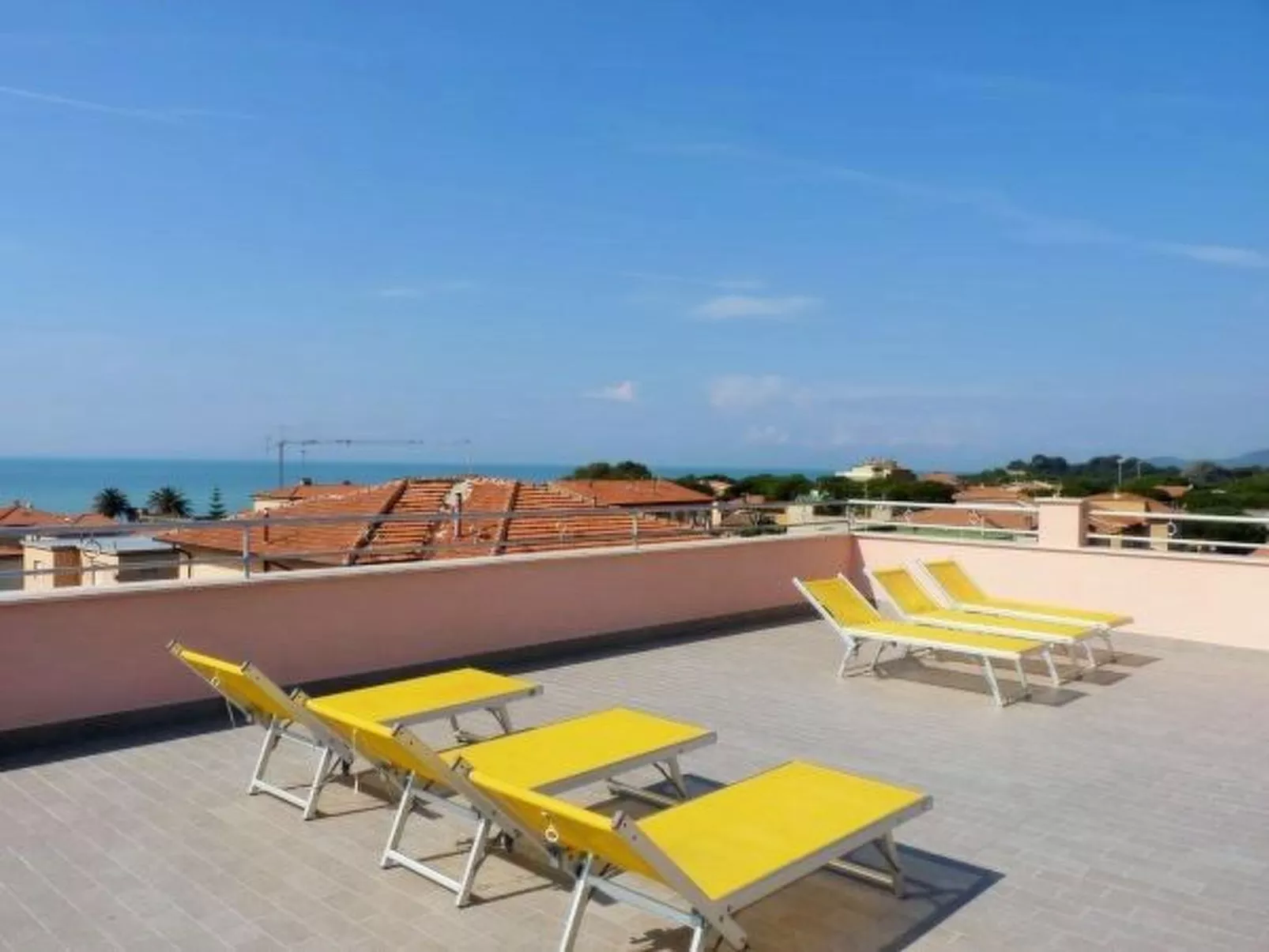 Helle Wohnung in Castiglione Della Pescaia-Outside