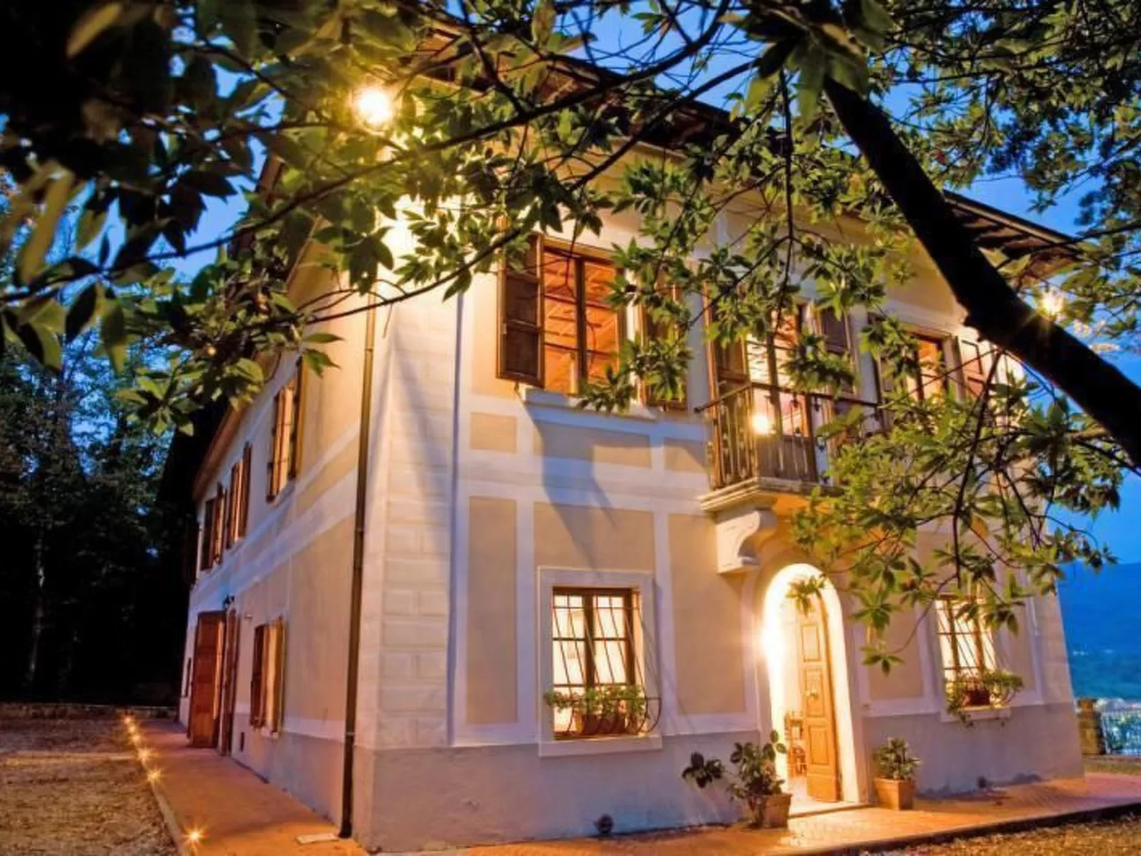 Freistehendes Ferienhaus Villa Borgatti-Image-tags.info