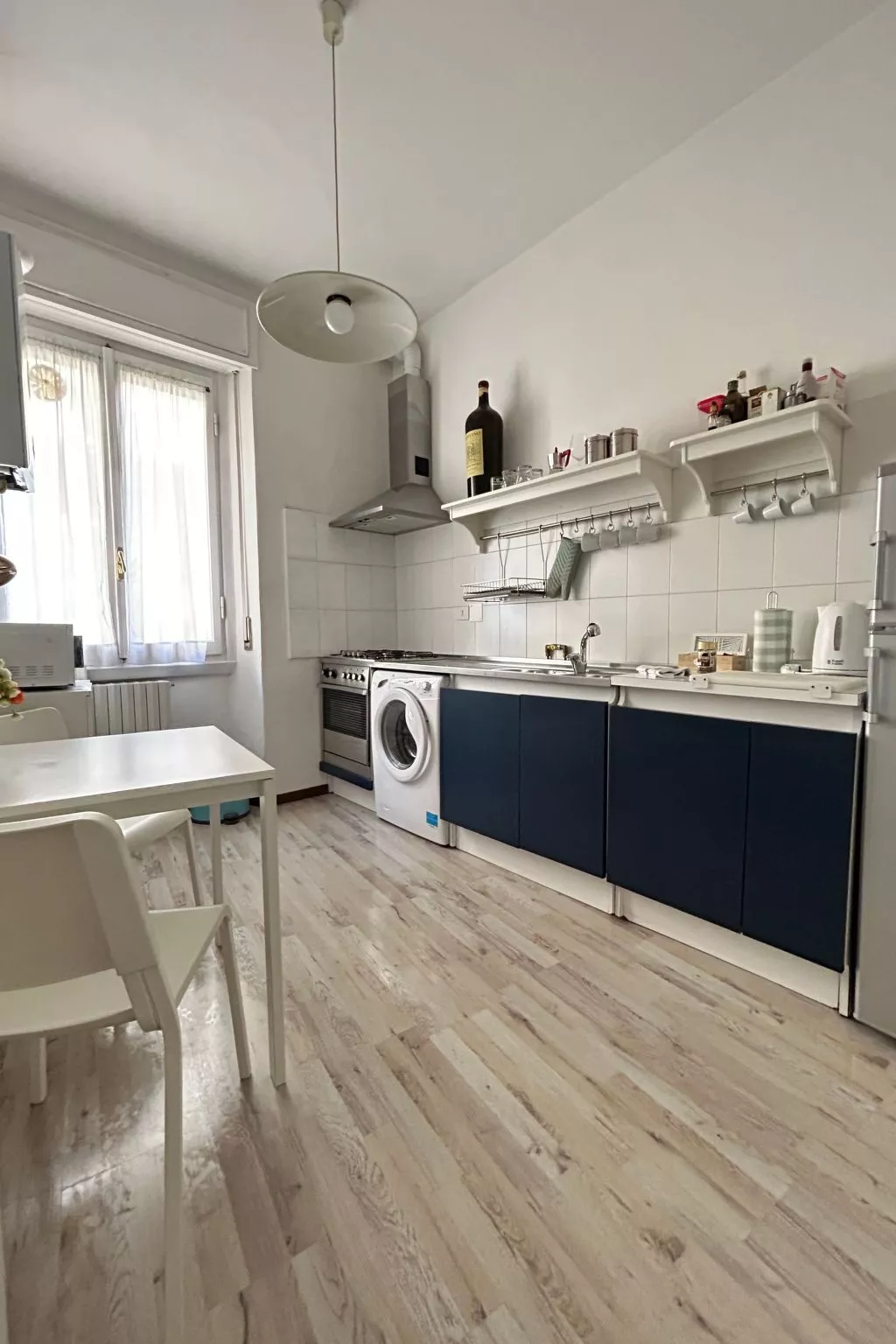 Federicas Ponte Vecchio 1bd-Inside