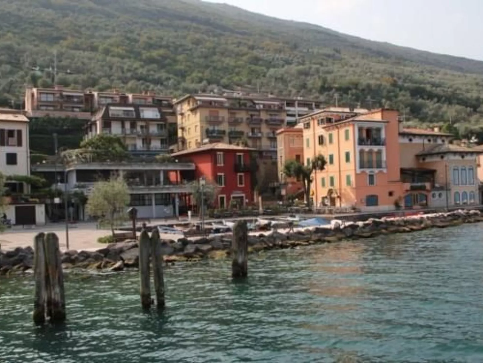 Wohnung 8 mit Seeblick, Garage, Schwimmbad,-Dehors