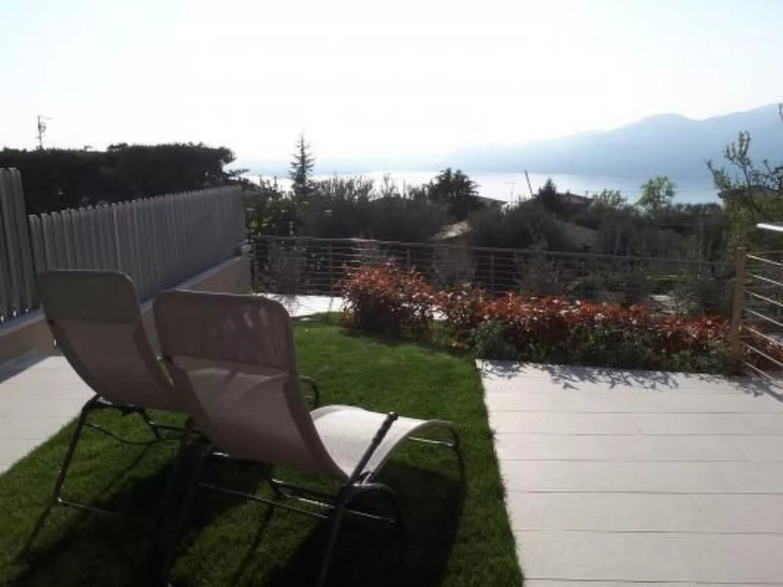 Flacher Sonnenuntergang-Dehors