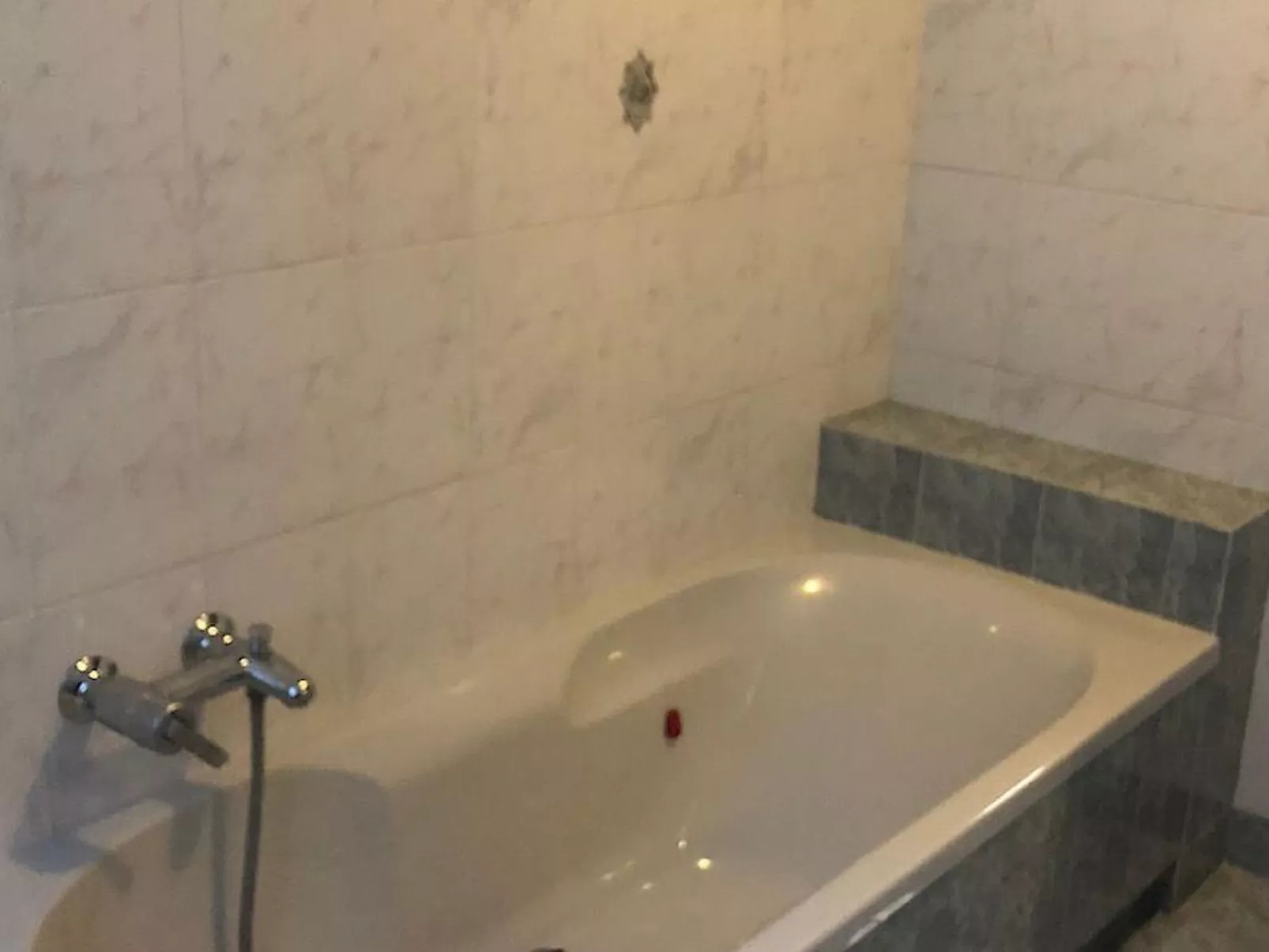 Wohnung mit Seeblick in Villa Elena-Dedans