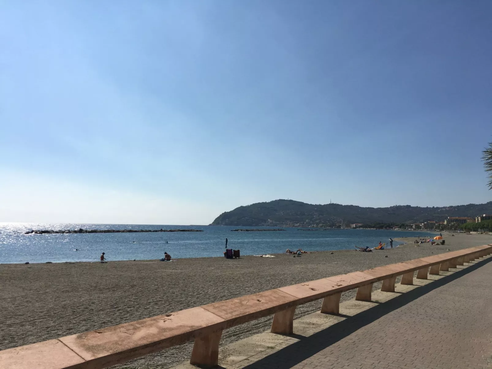 Angenehme Wohnung in San Bartolomeo Al Mare-Dehors