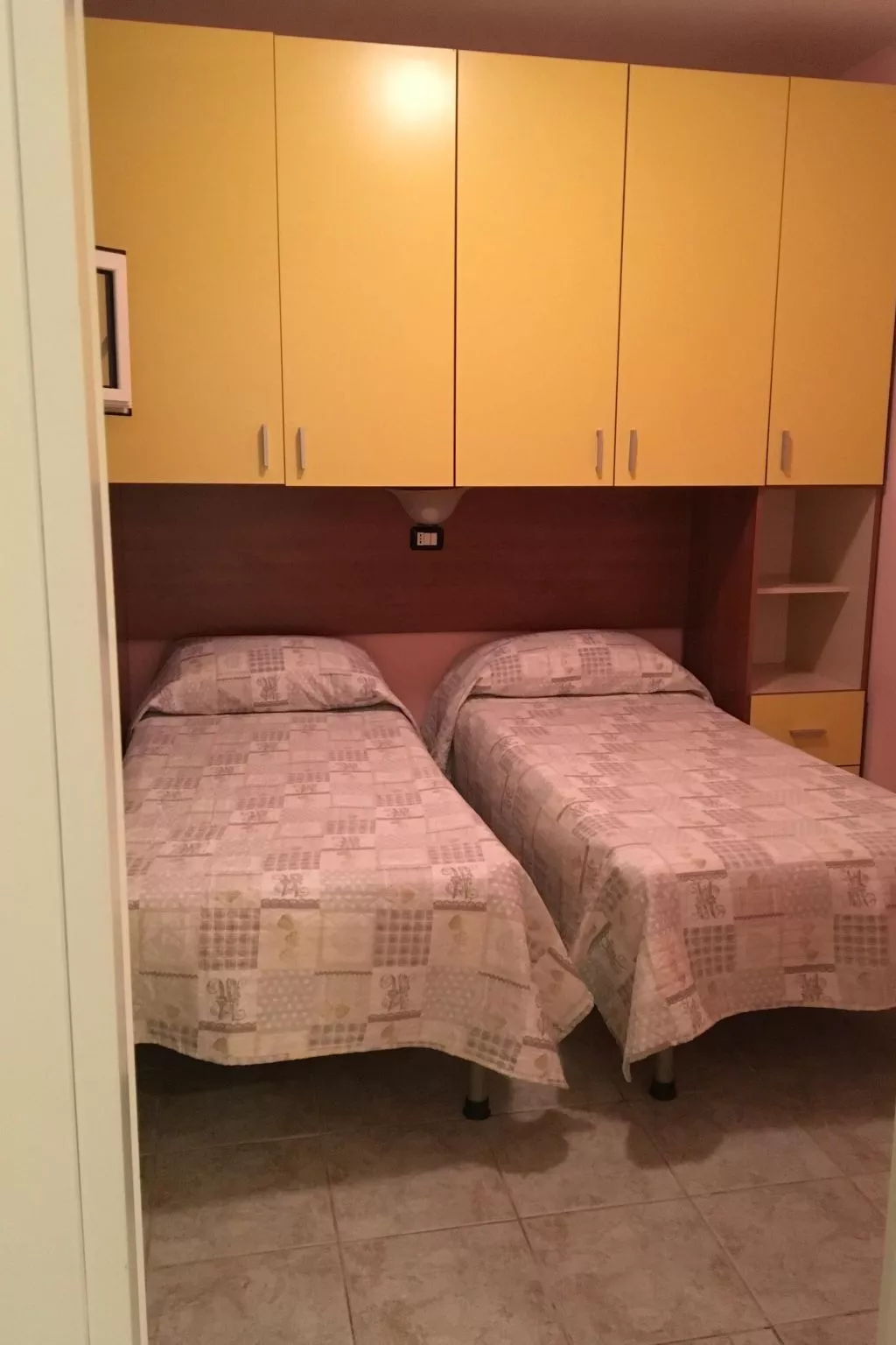 'Carla Gold' mit Wallbox-Image-tags.info