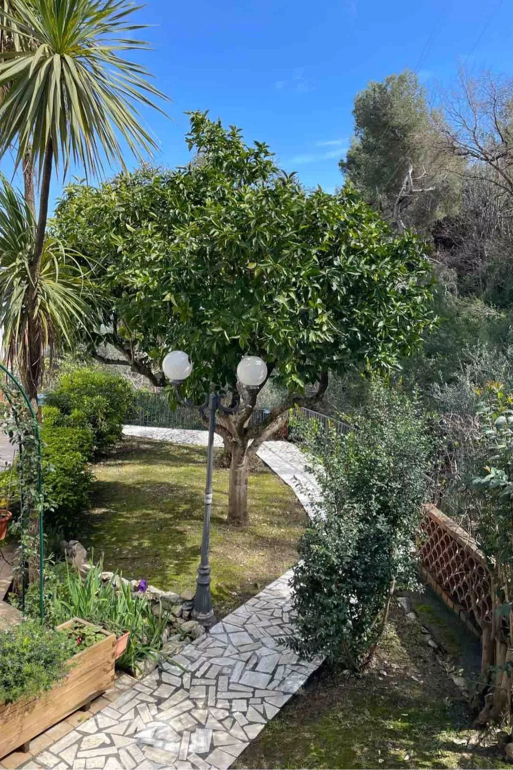 Junges Haus' Wohnung mit Wasserblick-Outside