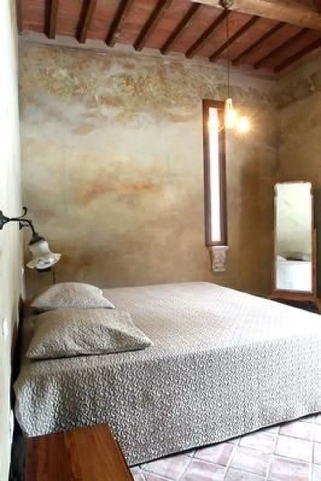 In Montescudaio mit Großem Garten-Dedans