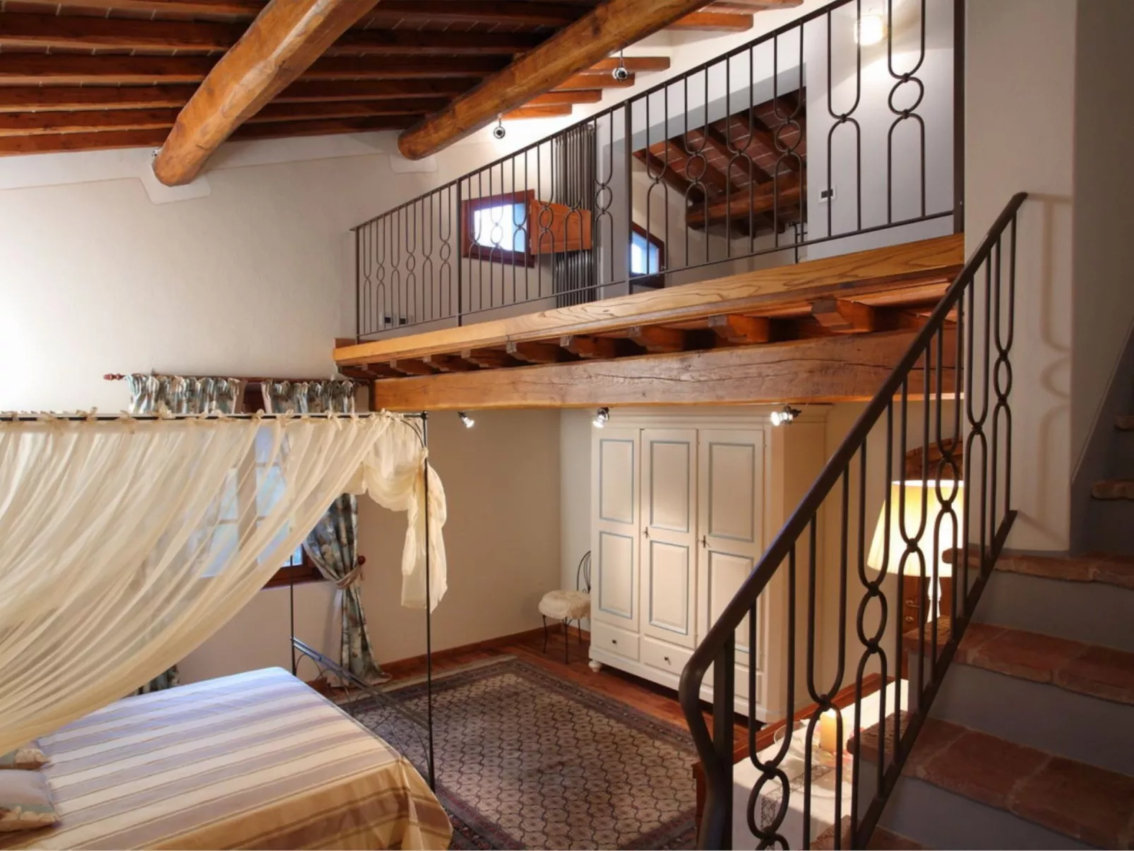 Villa mit privatem Pool und Wellnessbereich-Inside