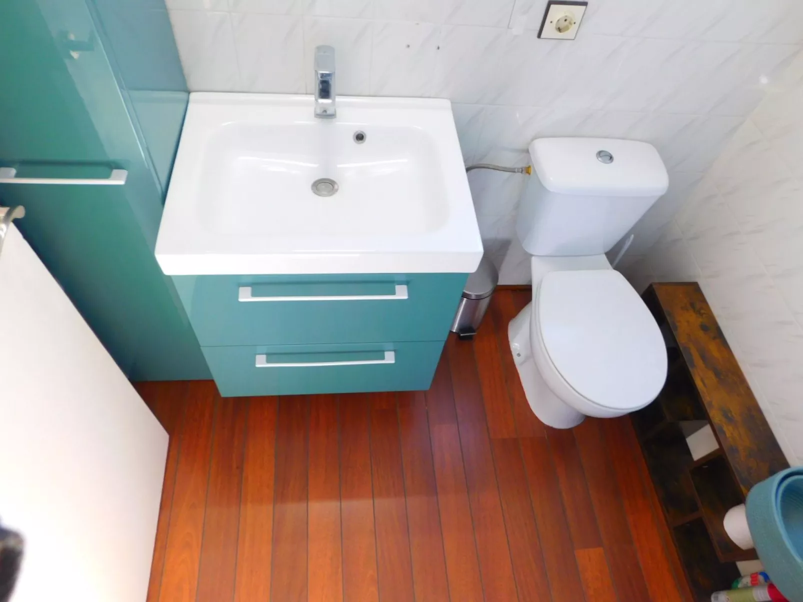 Mit privatem Garten und Terrasse-Dedans