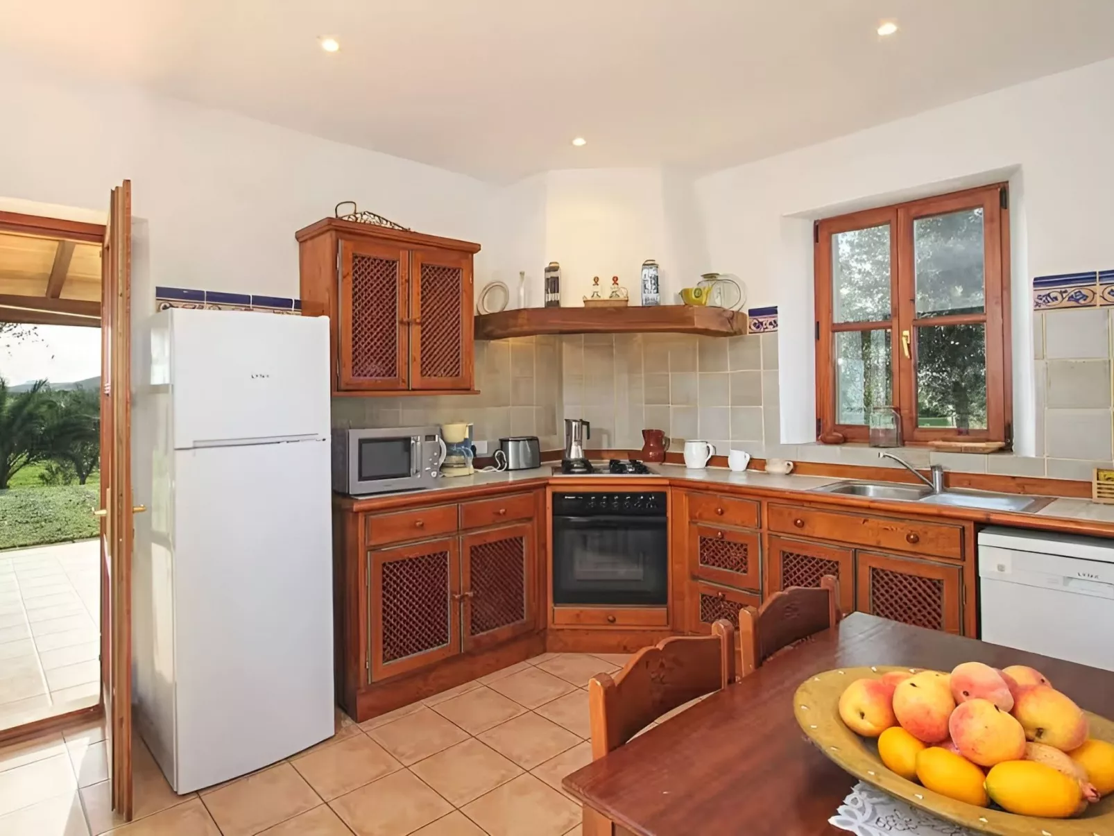 Bonita casa cerca del mar-Image-tags.info