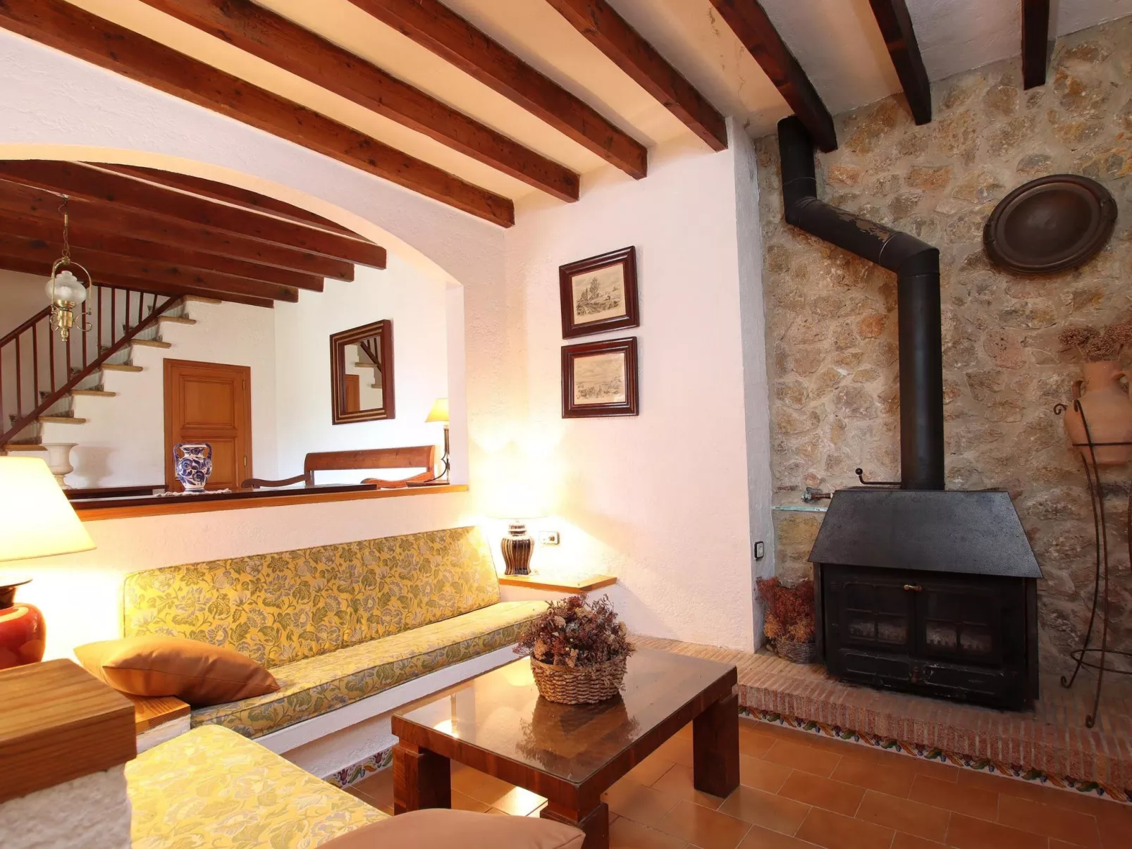 Traditionelle Villen in der Nähe von Pollensa-Inside