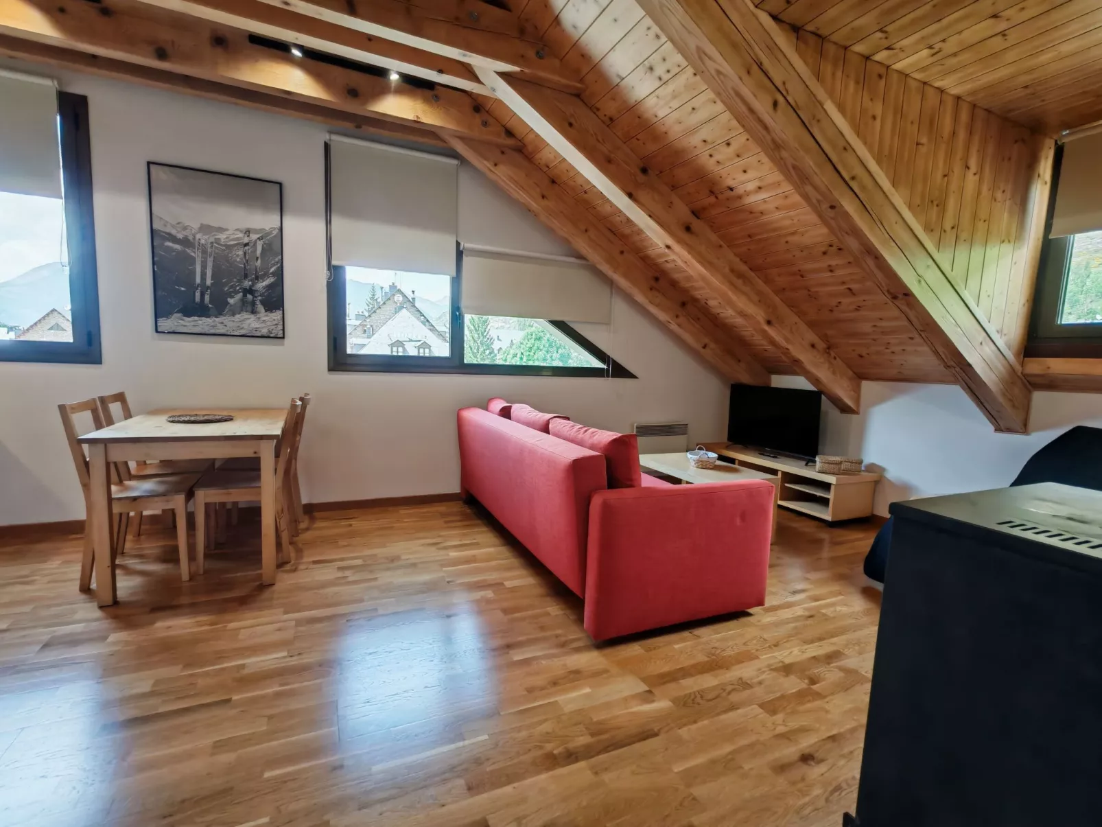 Aüt 3 Dachgeschosswohnung in Vall de Boí-Dedans