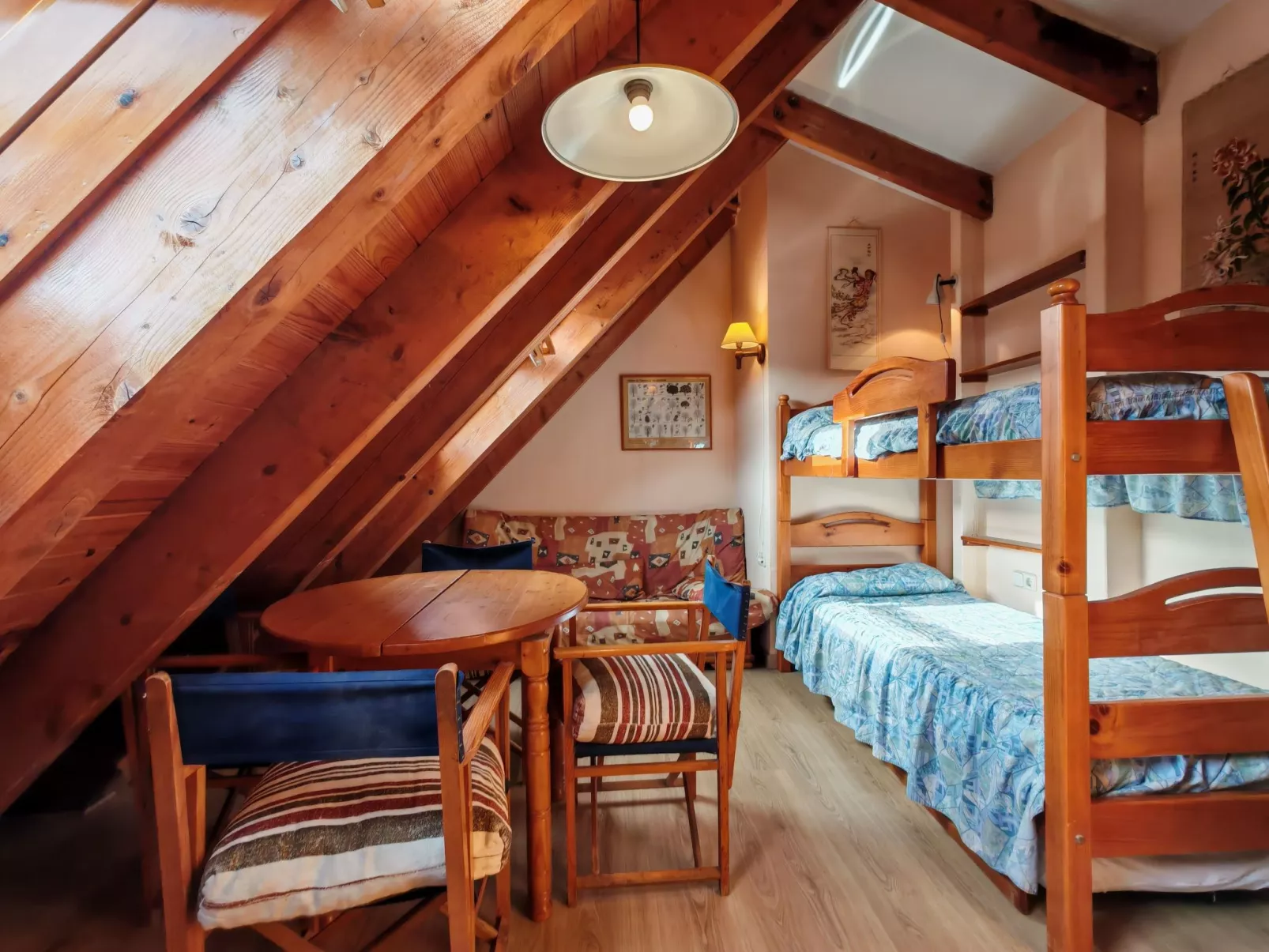 Duplex Cuc 2 Dachgeschoss mit Dachboden und rustikalem Touch Vall de Boí-Dedans