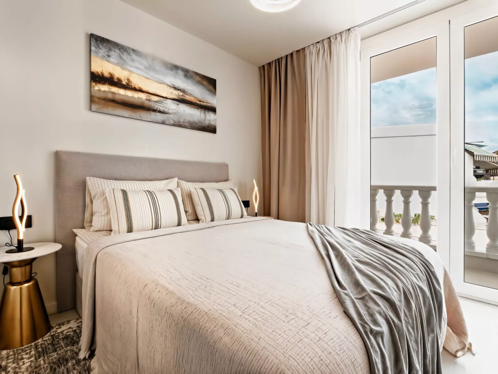 "Designer Oasis"-Drinnen