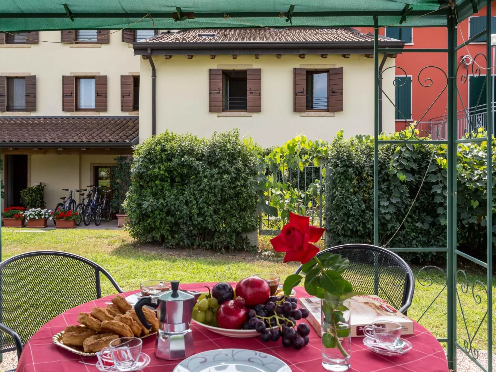 Unterkunft Caaleri-Draußen