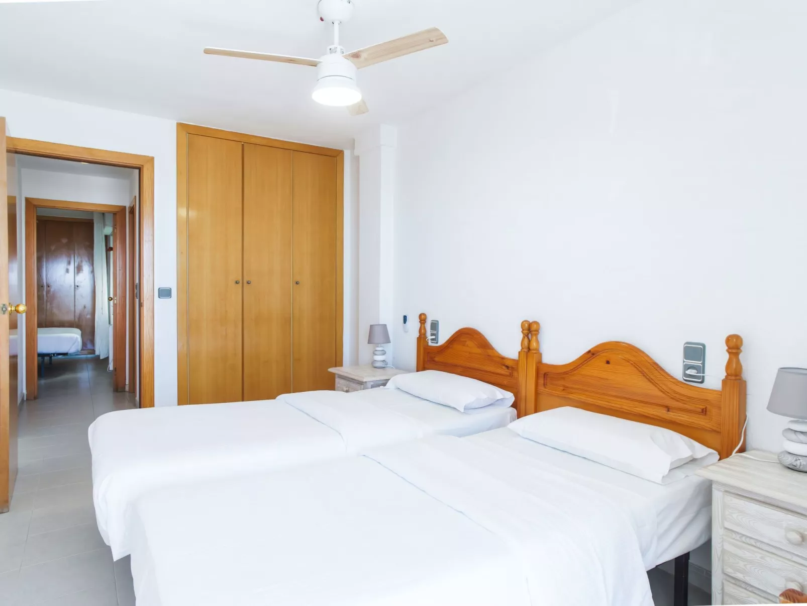 Forner Apartments - Mit Meerblick-Drinnen