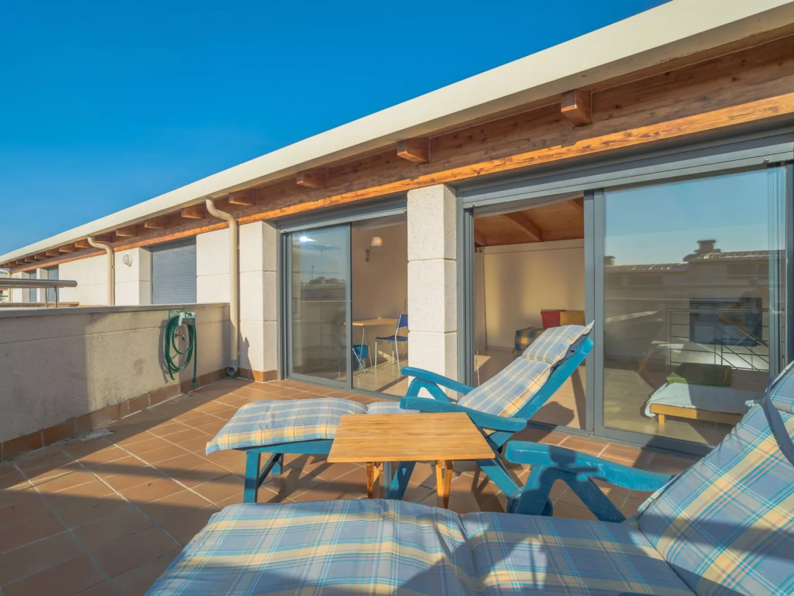 Costabravaforrent Balcó 7, mit gemeinschaftlichem Schwimmbad-Drinnen