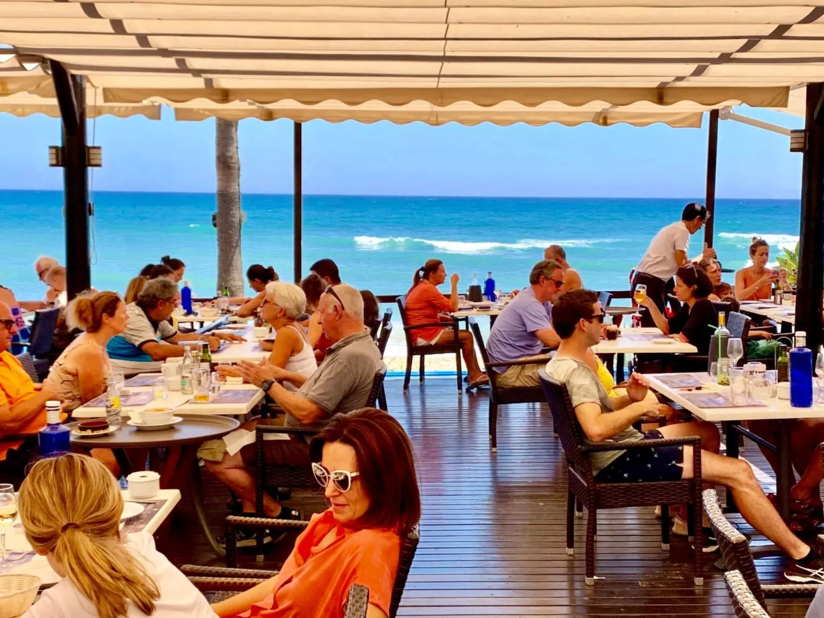 In Sitio De Calahonda mit Privatem Parkplatz und Meerblick-Outside