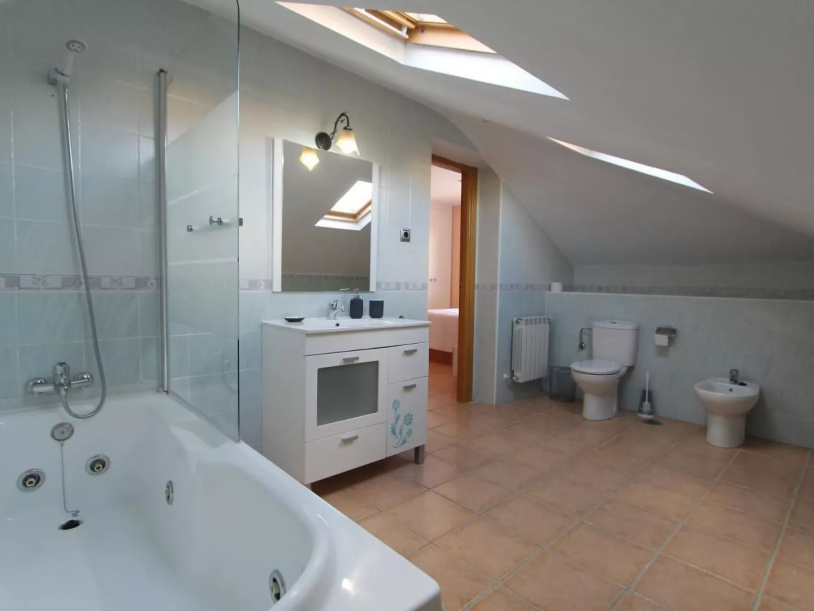 In Seseña mit großem Garten-Inside