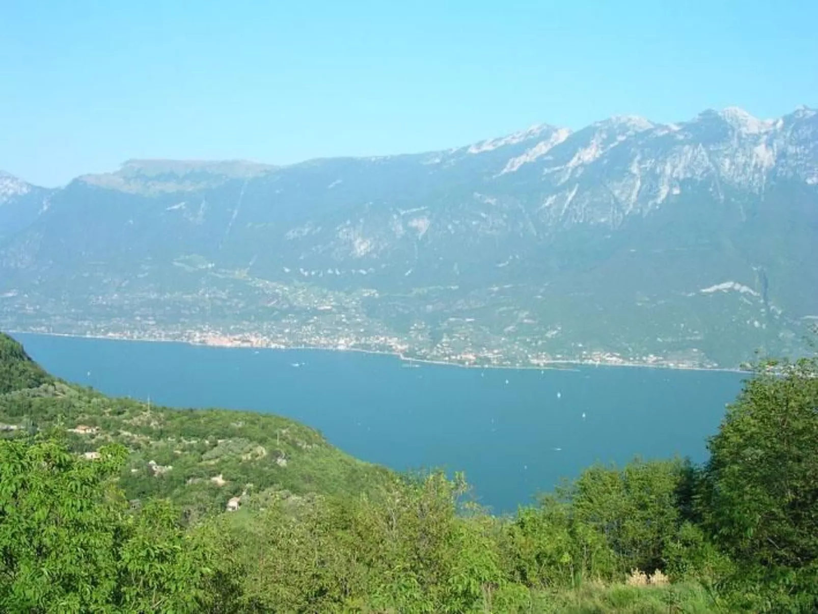 Zwei-Zimmer-Wohnung mit Garten'-Outside