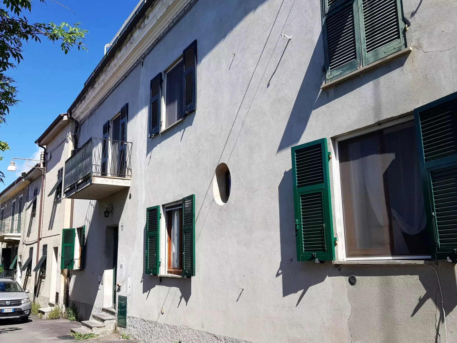 'Las Sardinas-Outside