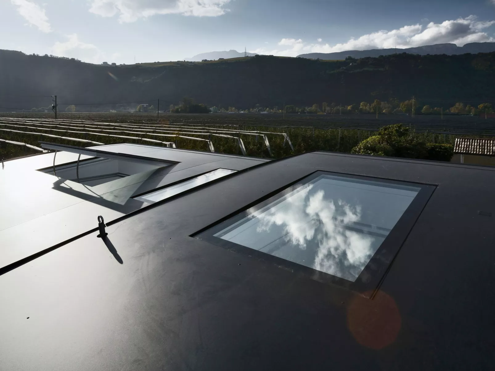 Mirror House Nord-Outside