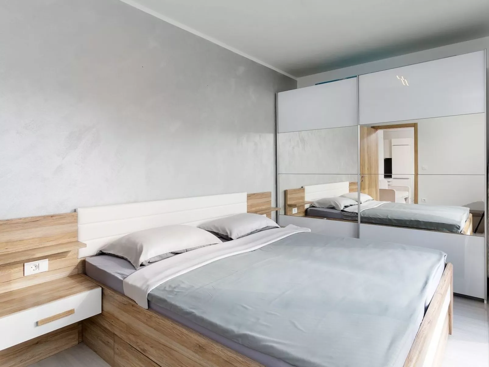 Alex für 4 Personen-Drinnen