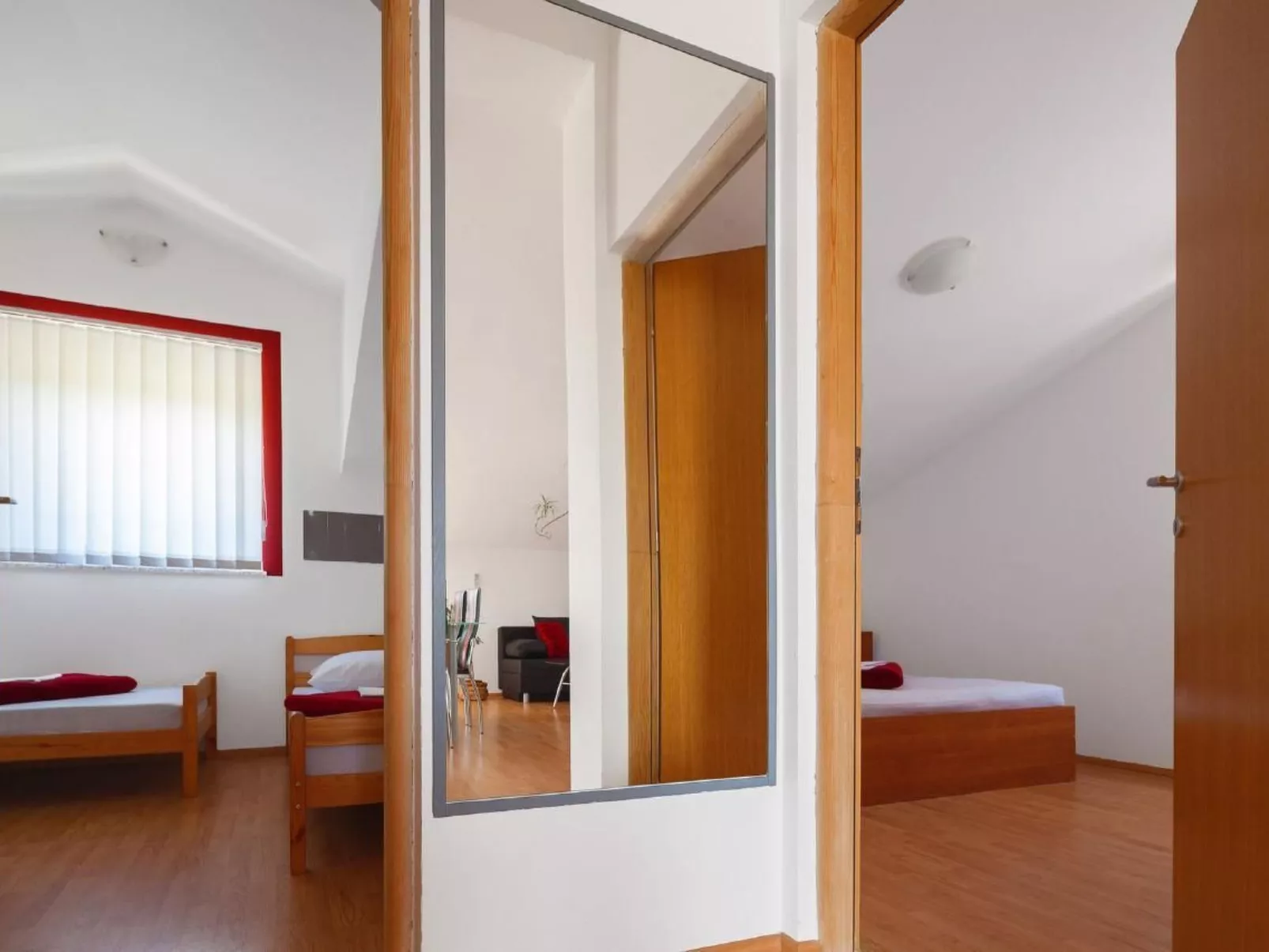 Moderne Ferienwohnung mit jacuzzi-Dedans