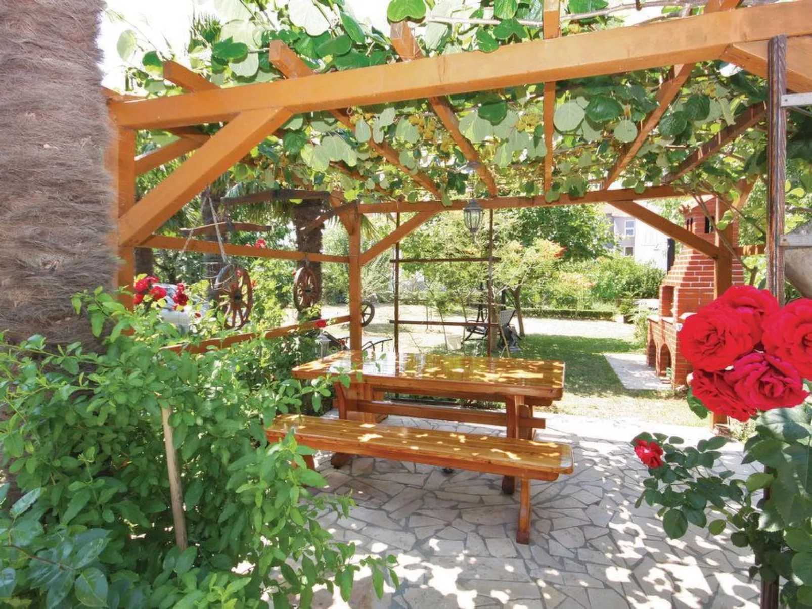 Geräumige Wohnung in Medulin mit privatem Parkplatz-Dehors