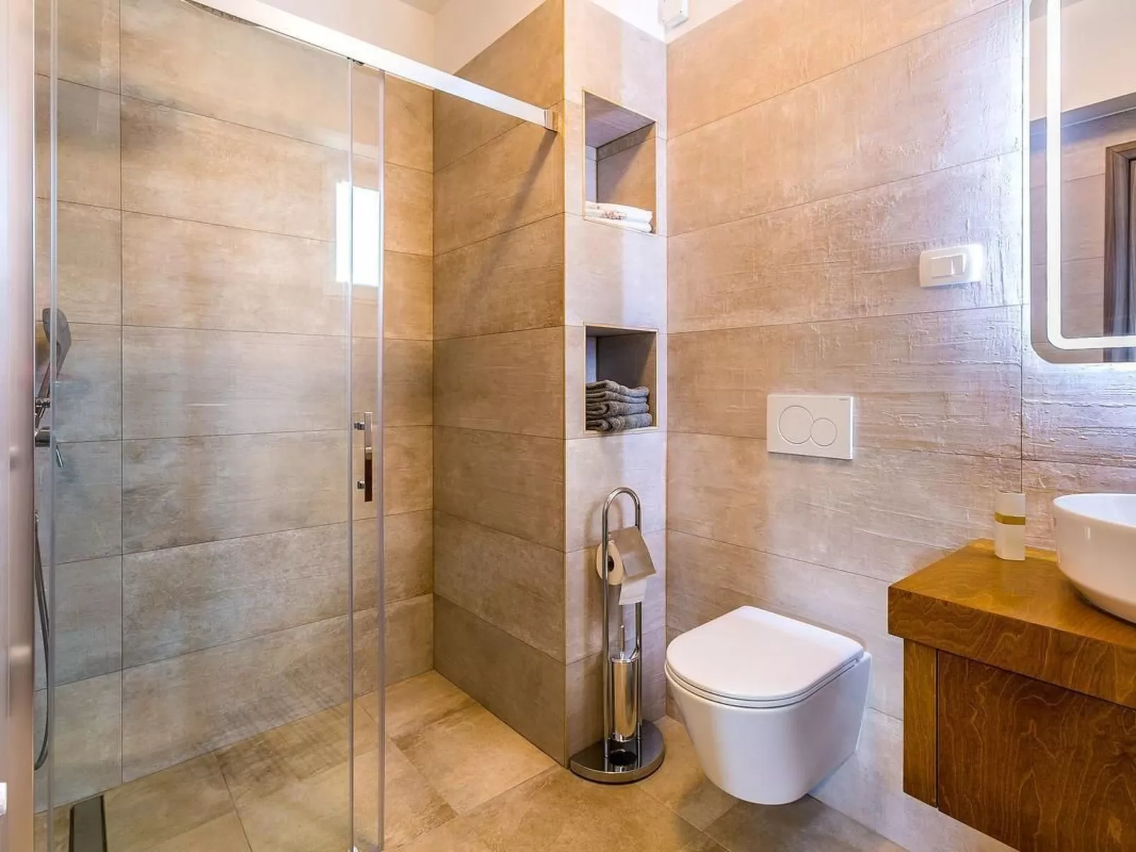 "Elvira" mit Terrasse-Dedans