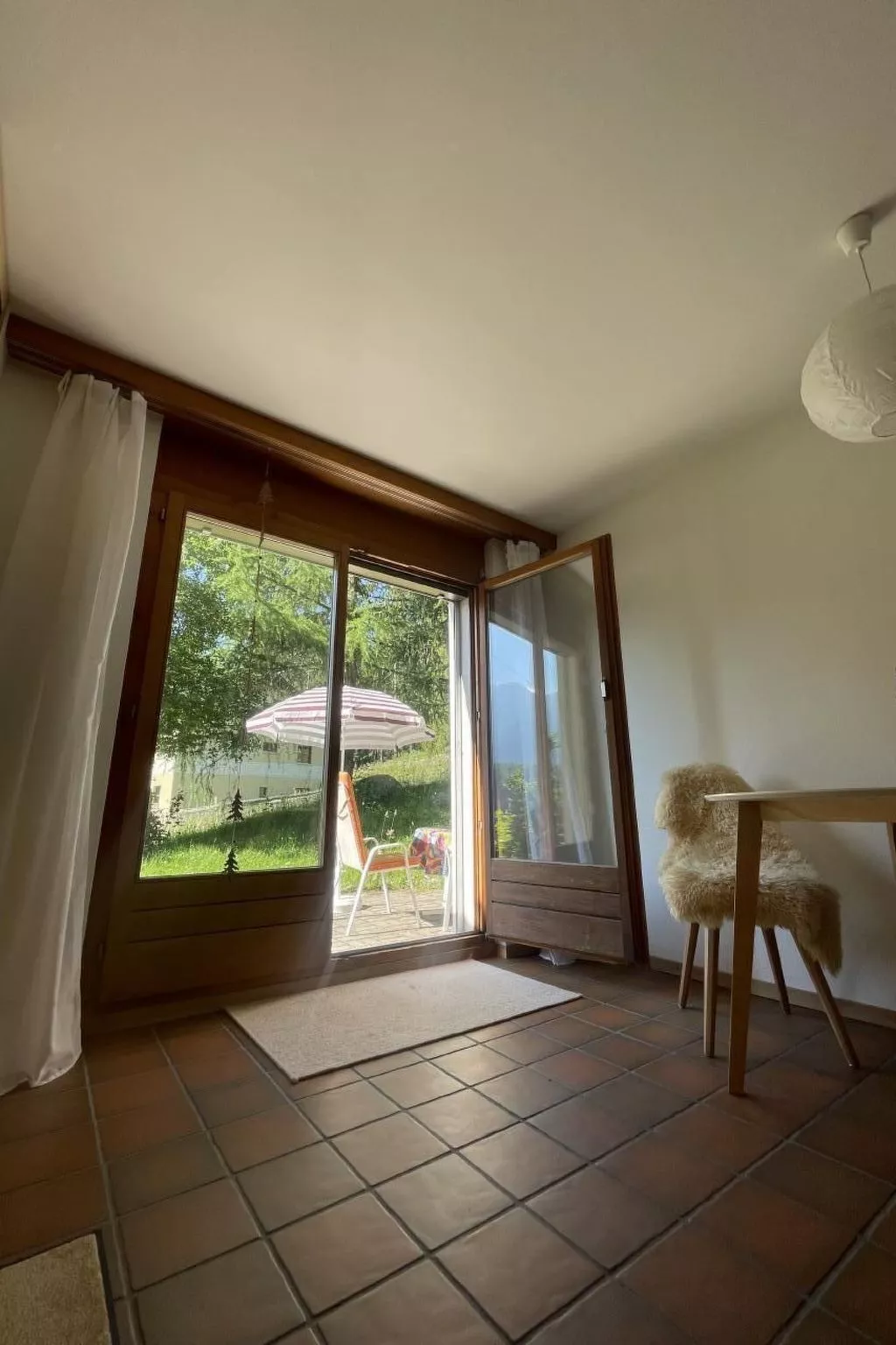 Chesa Muntanaia-Drinnen