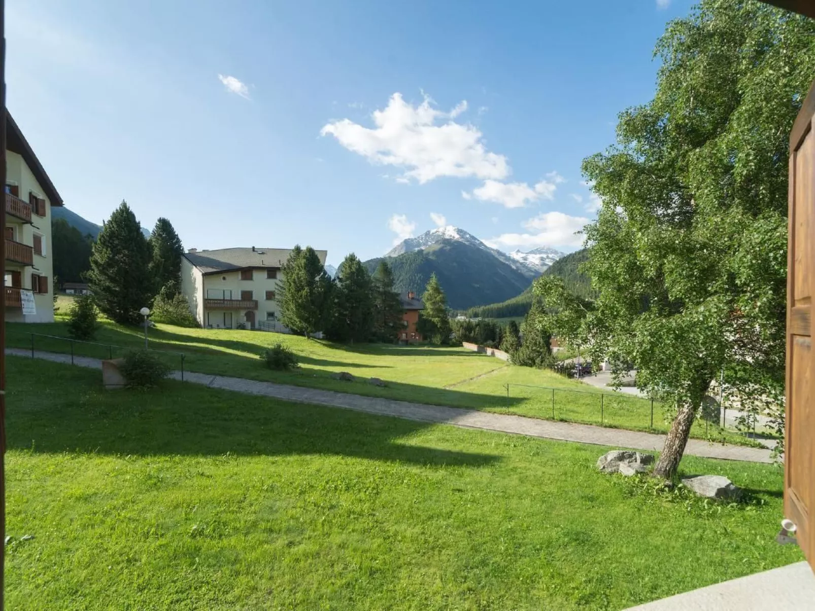 Chesa Arnica Whg 3-Draußen