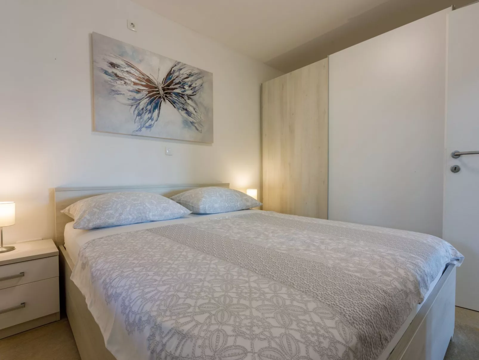 Wohnung im Erdgeschoss mit Terrasse-Drinnen