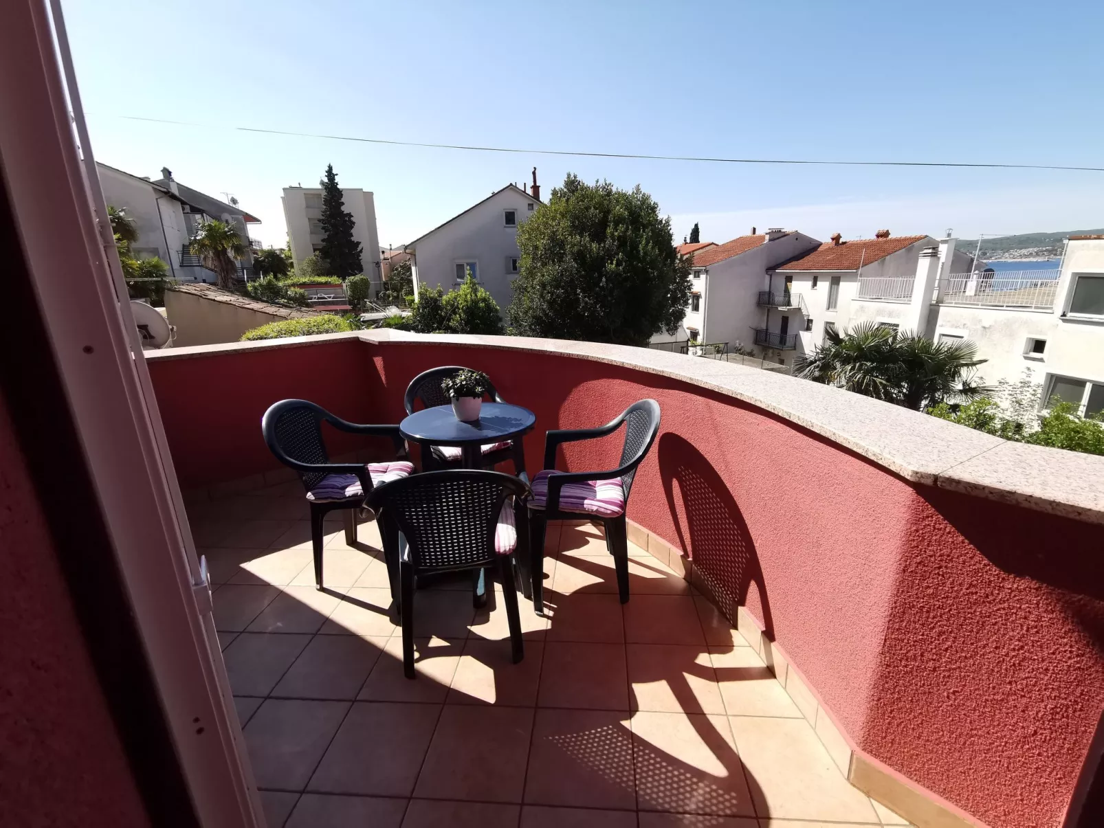 Wohnung in Crikvenica mit Balkon-Draußen