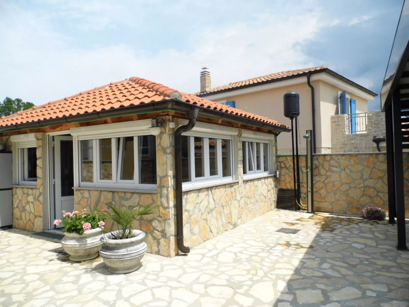 Ausgezeichnete neue und moderne Wohnung-Image-tags.info